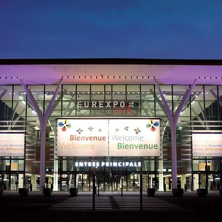 Entier Cozy Rdj Parking Gratuit, Proche Tramway, Stade Ol, Arena, Eurexpo, Aeroport Stexupery, Gare Tgv Lyon Partdieu Décines-Charpieu